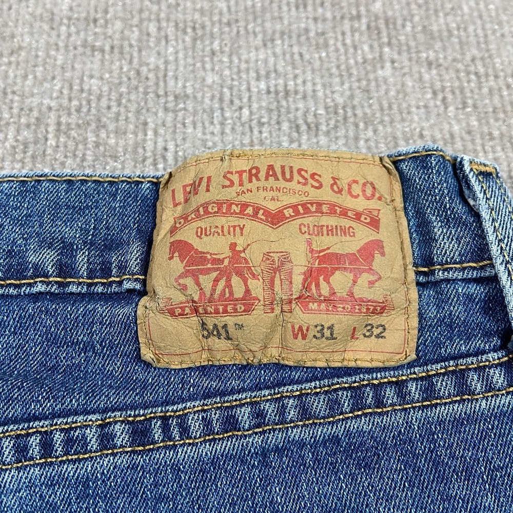 Levis 541‎ Jeans Mens 32x31 Athletic Fit Medium Wash Blue Denim Stretch Skate - Picture 5 of 15